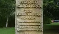 O BNG de Oleiros pide restaurar “como é debido” o monumento a García Lorca do parque Luís Seoane de Santa Cruz